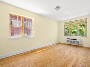85-15 120th St #3C, Kew Gardens, NY 11415