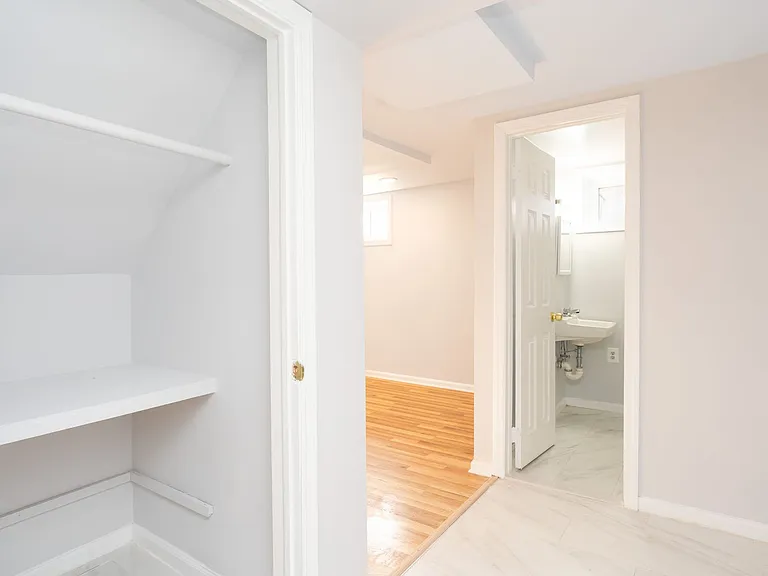 10026 Lorain Ave — Photo 37