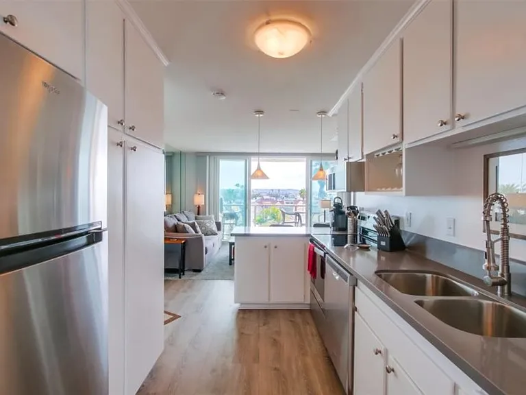 725 Redondo Ct — Photo 10