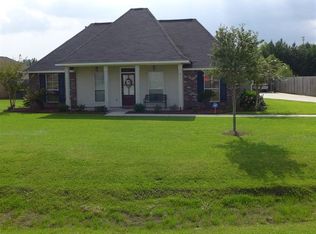 32808 Hemingway Ave, Denham Springs, LA 70706
