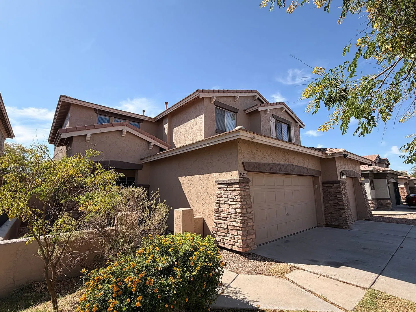 5 bed, 3.0 bath, 3234 sqft, $3,000 — Photo 3