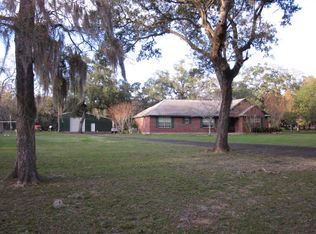 1140 Austin Dr #CR810F, West Columbia, TX 77486