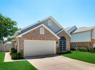 927 Azalia Dr, Lewisville, TX 75067