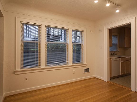 5th image of 711 10th Ave E #4