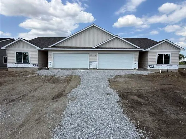 922 Eisenhower Blvd, Northliberty, IA 52317
