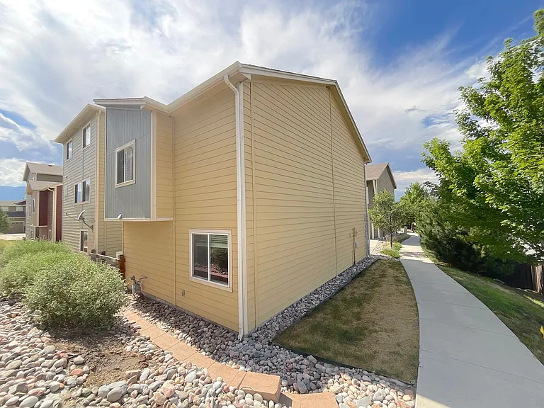 2053 Alperton Hts — Photo 4