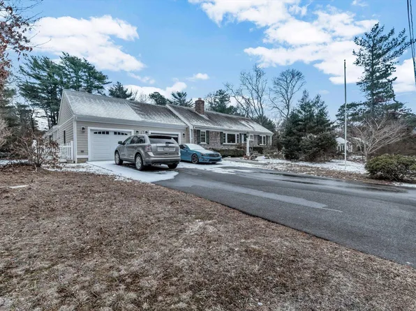 426 Mariner Circle, Cotuit, MA 02635