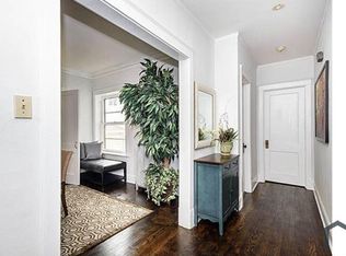 4247 W Addison St #2W, Chicago, IL 60641