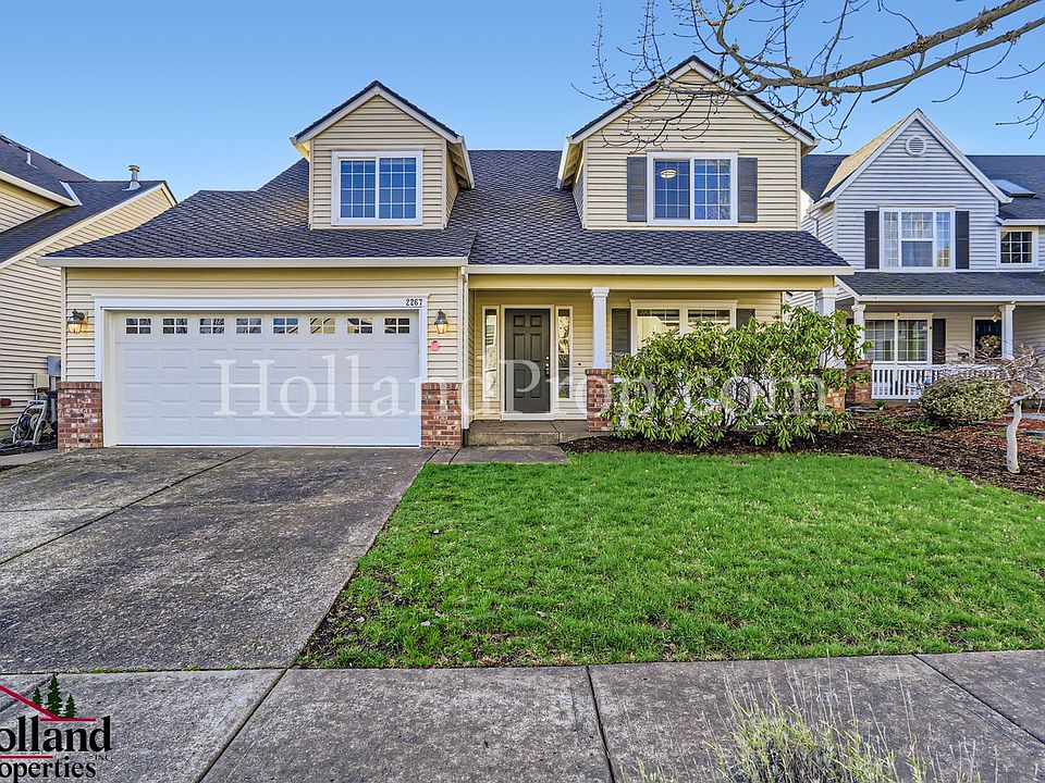 1st image of 2267 NE 11th Ave