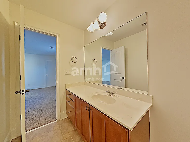 308 Meeting St — Photo 9