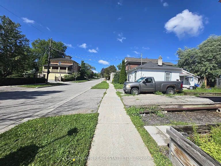 451 Ontario St #MAIN FLOOR — Photo 14
