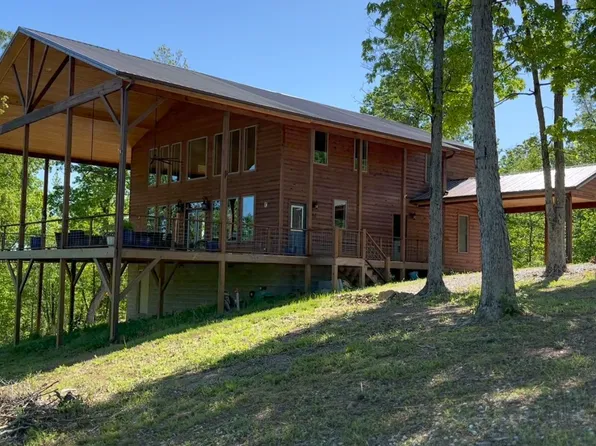 12 River Chase Dr, Glenwood, AR 71943