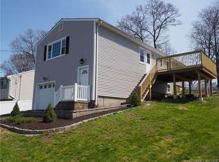 95 Crabtree Ln, Milford, CT 06460