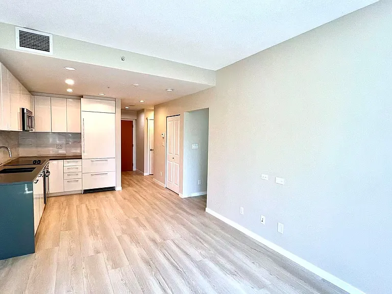 5728 Berton Ave #607 — Photo 4