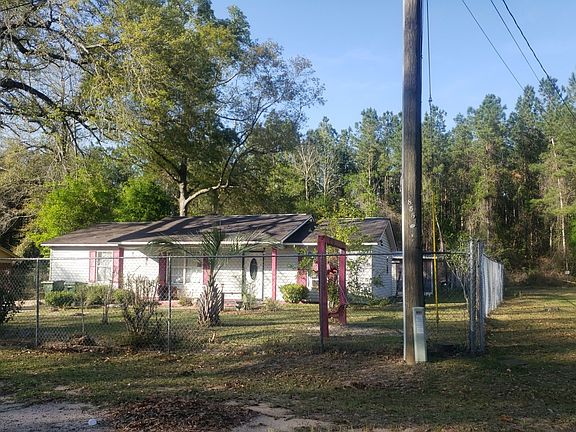 3rd image of 811 Red Wine Dr
