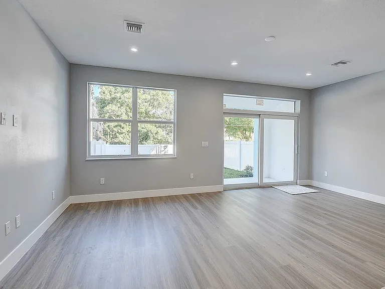 Frederick Isles Townhomes — Photo 16