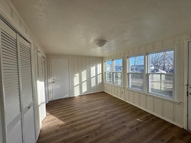 721 W Ford St — Photo 7