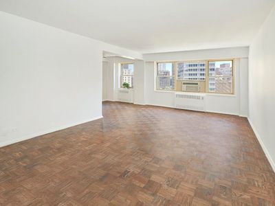 415 E 52nd St, Manhattan, NY, 10022
