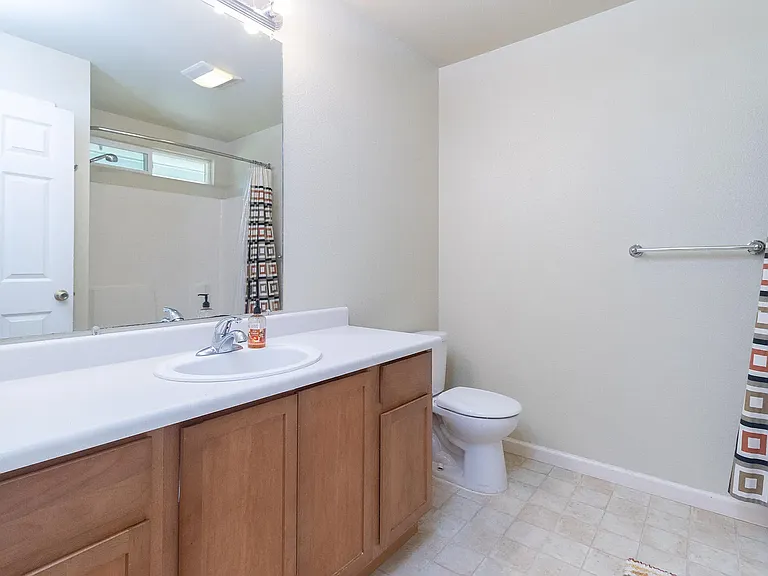 2948 Leland Ave — Photo 9