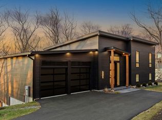 531 Annursnac Hill Rd, Concord, MA 01742