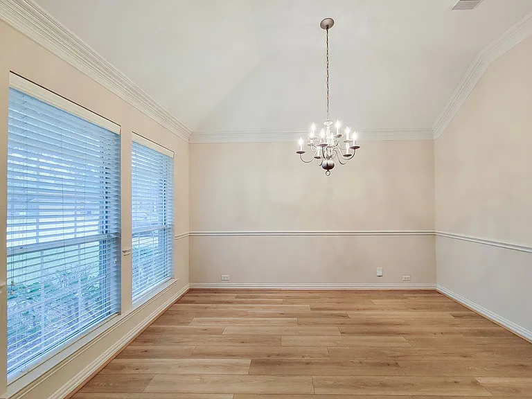 6806 Haley Ct — Photo 5