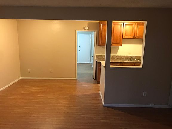 4th image of 675 Karesh Ave APT 1