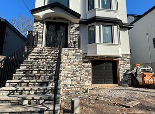 527 Richard Ave, Staten Island, NY 10309