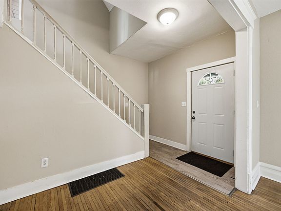 2nd image of 1507 Washington Ave SE