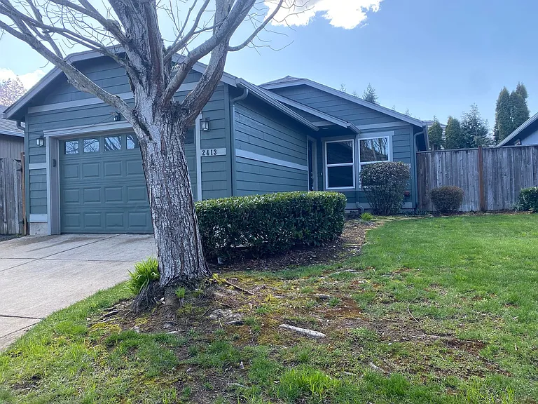 2413 Mountain Ter — Photo 18