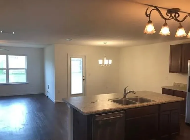 10373 Shetland Dr — Photo 3