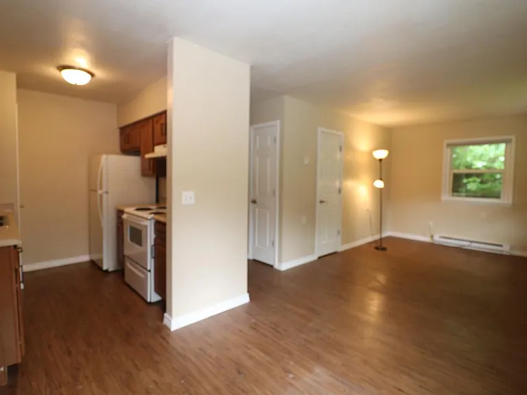 23053 Main St #14 — Photo 11