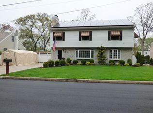7 May Pl, Neptune, NJ 07753