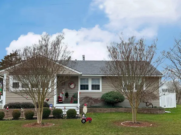 8 Horter Ave, Somers Point, NJ 08244