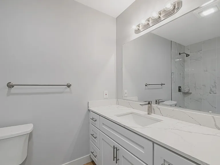 Silicon Valley Apartments — Photo 24