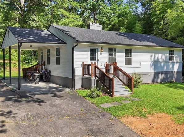 384 Ammons Rd, Spartanburg, SC 29306