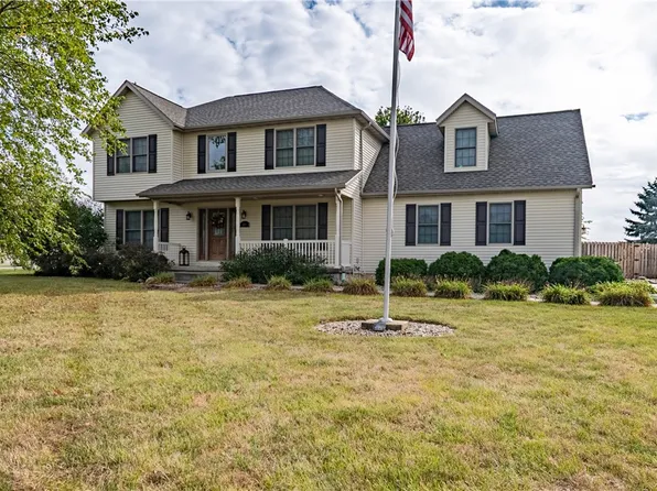 124 Robin Dr, Macon, IL 62544