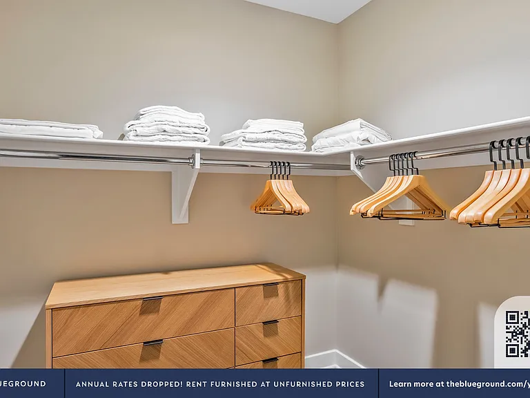 Walk-in Closet