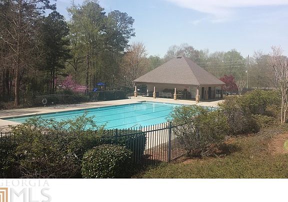 3rd image of 1121 SE Fountain Crest Dr