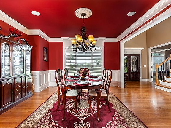 Paint now matches foyer