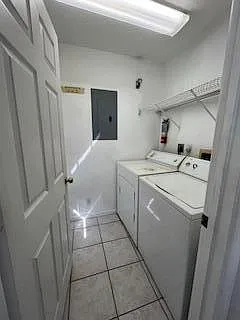 1646 Hawthorne Pl — Photo 8
