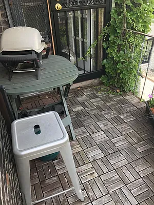 Rented by Picture Realty Inc. | media 27