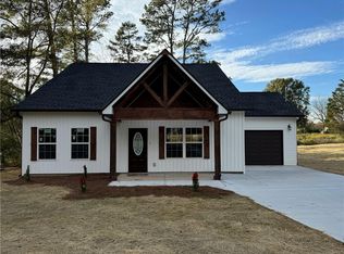 197 Lavista Dr SW, Calhoun, GA 30701