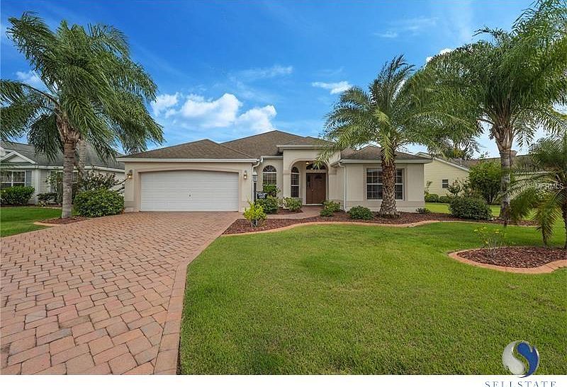 GORGEOUS 3/2 DESIGNER EXRREMELY POPULAR GARDENIA FLOOR PLAN WITH SPLIT FLOOR PLAN AND EAT IN KITCHEN WITH WINDOWS. PROFESSIONAL LANDSCAPING, UPGRADED BRICK PAVERS, METICULOUSLY CARED FOR.
