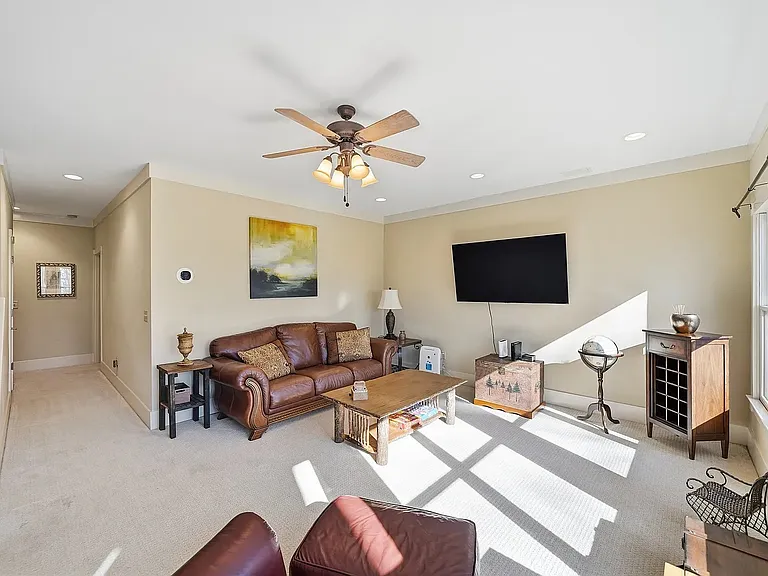 425 Sanderlin Mountain Dr — Photo 28