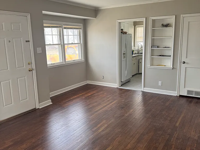2024 SW Stone Ave — Photo 4