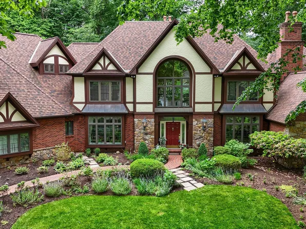 651 Olde Ventura Farm Rd, Hummelstown, PA 17036