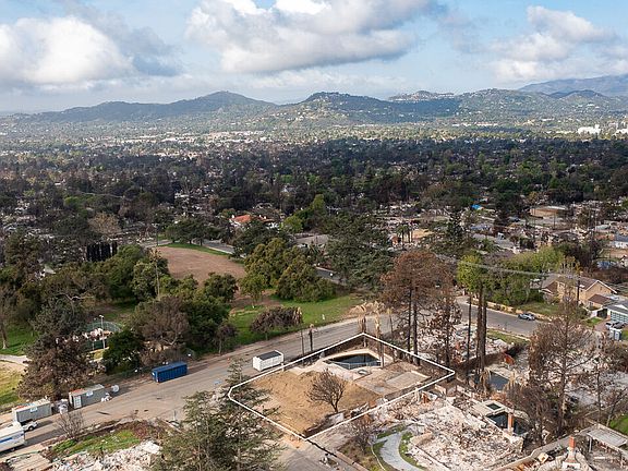 5th image of 3363 Monterosa Dr