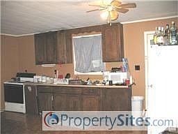 4th image of 129 Dahlia St