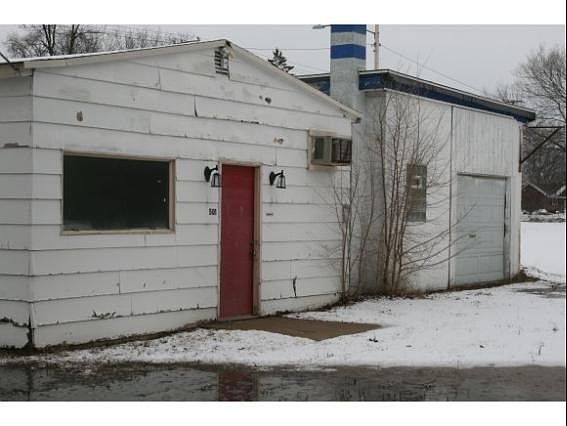 2nd image of 501 E Main St