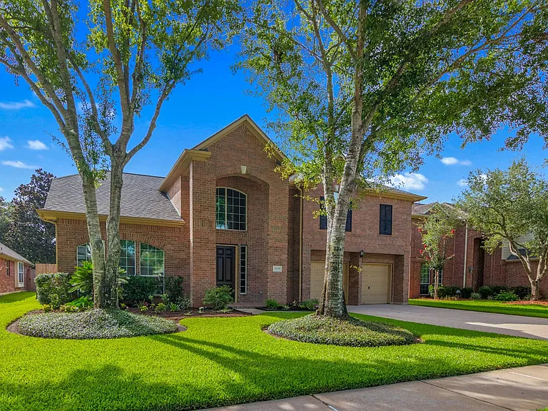 2919 Silverbit Trail Ln — Photo 1